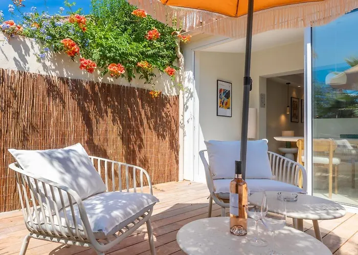 Small House - Nearby St Tropez